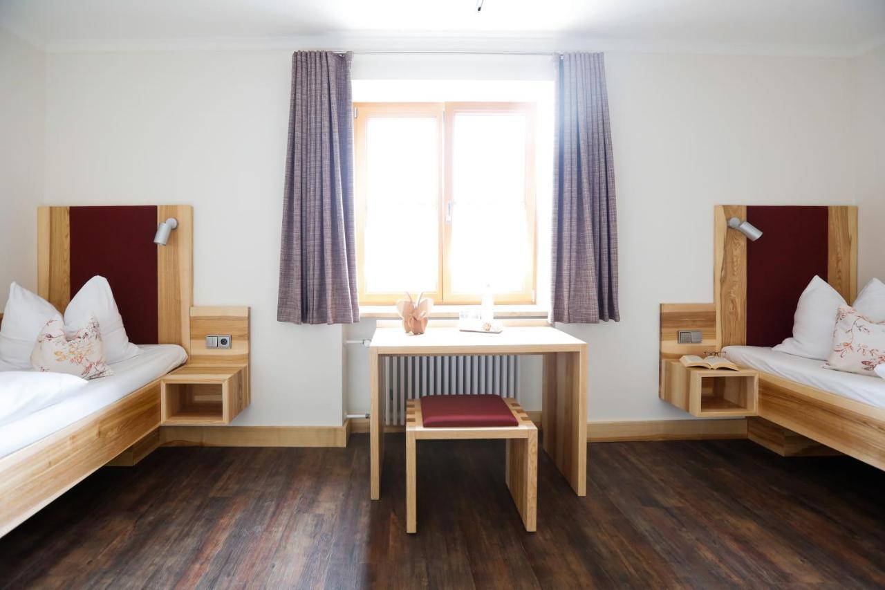 Landgasthof Geser Sarching エクステリア 写真