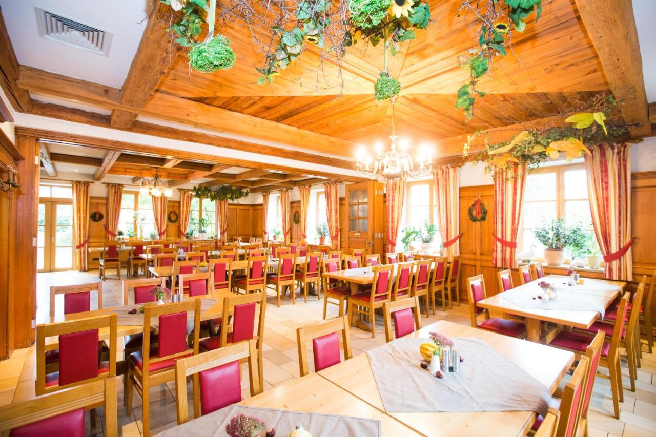 Landgasthof Geser Sarching エクステリア 写真