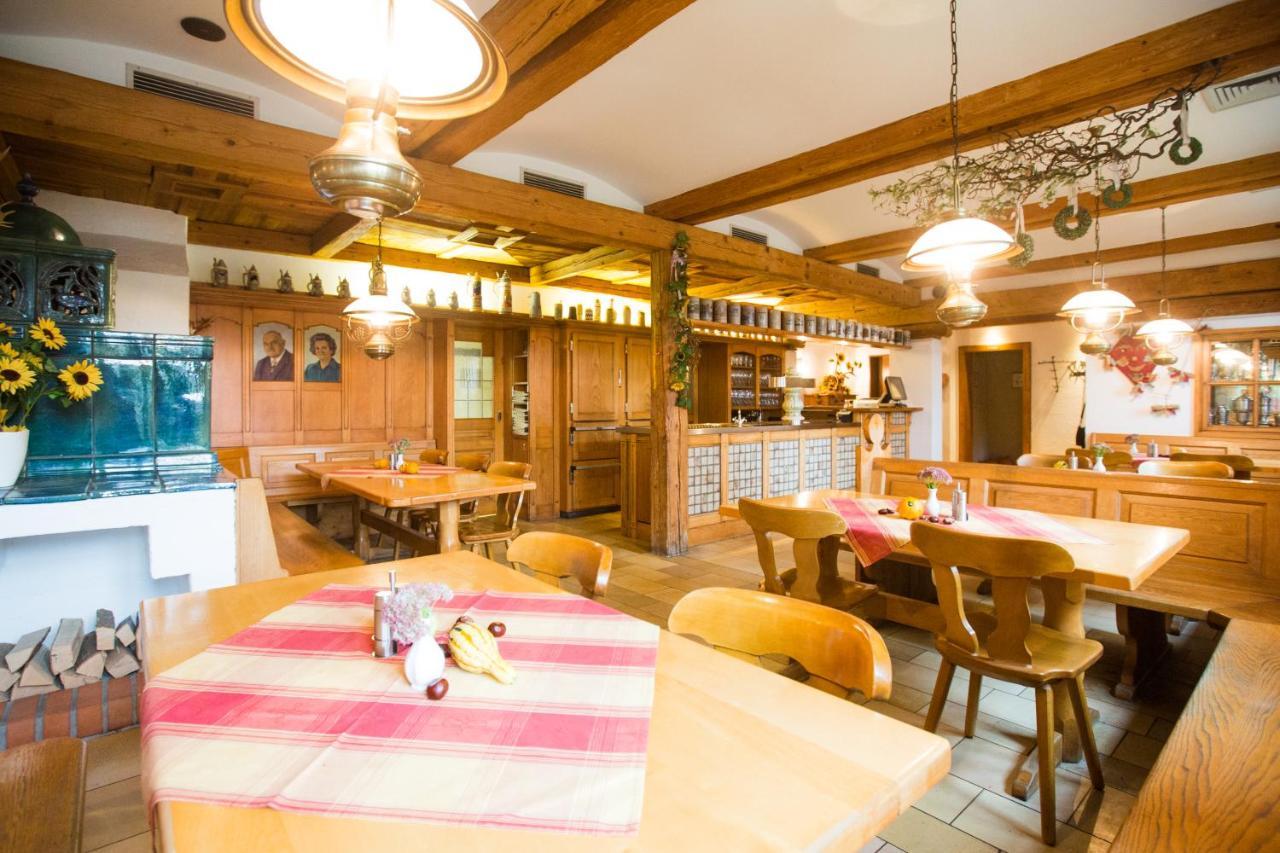 Landgasthof Geser Sarching エクステリア 写真